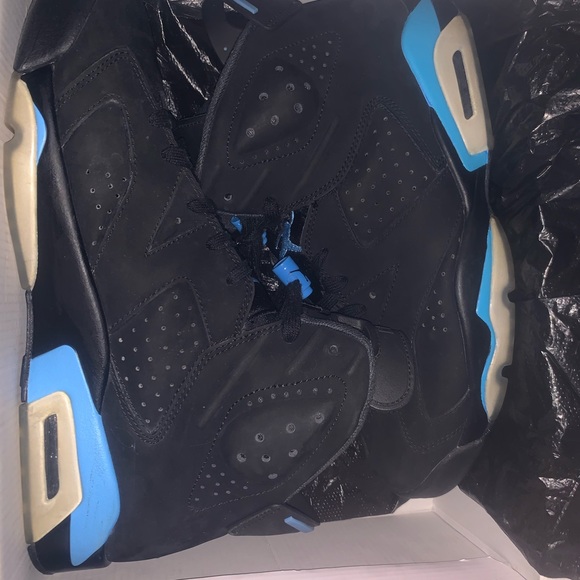 Size 10-11 mens comes with original box all original no reps - Picture 5 of 8